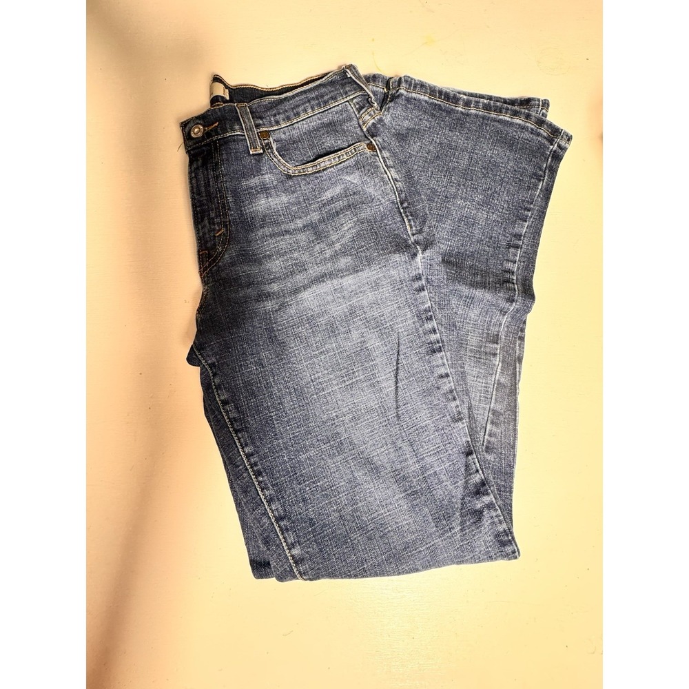 Vintage Levi's Blue Jeans 515" Women's sz 6 Medium - boot cut/99cotton - Picture 7 of 9